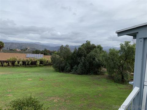 1130 La Cresta Blvd, Crest, CA 92021 photo 2
