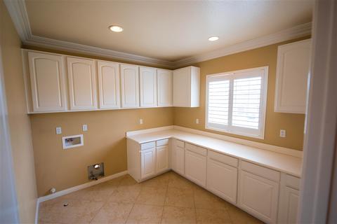 681 Sandra Ln, El Cajon, CA 92019 photo 17