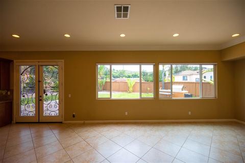 681 Sandra Ln, El Cajon, CA 92019 photo 9