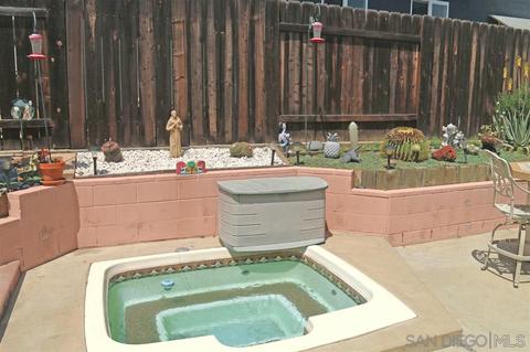 10053 Cedar Springs Dr, Santee, CA 92071 photo 5