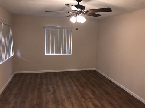 2006 Lee Dr, Escondido, CA 92027 photo 2