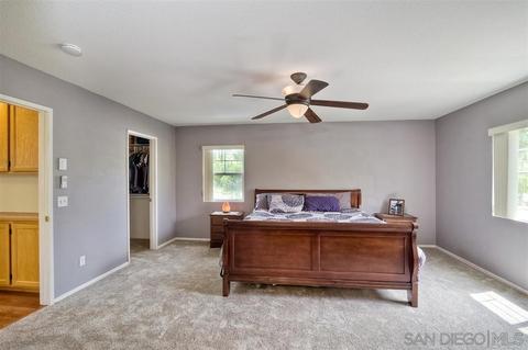 268 Apple Gln, Escondido, CA 92025 photo 12