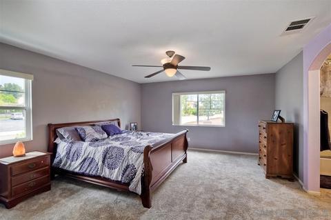 268 Apple Gln, Escondido, CA 92025 photo 11