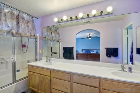 268 Apple Gln, Escondido, CA 92025 photo 13