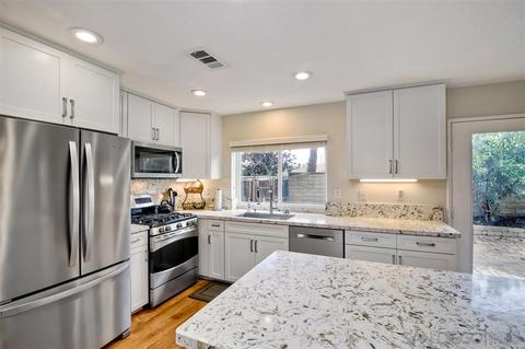 268 Apple Gln, Escondido, CA 92025 photo 3
