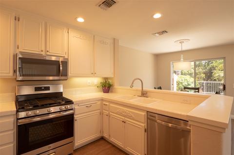 4675 Los Alamos #D, Oceanside, CA 92057 photo 6