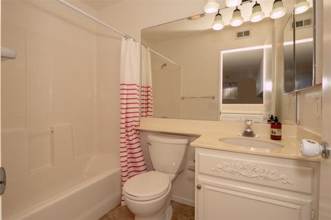 4675 Los Alamos #D, Oceanside, CA 92057 photo 8