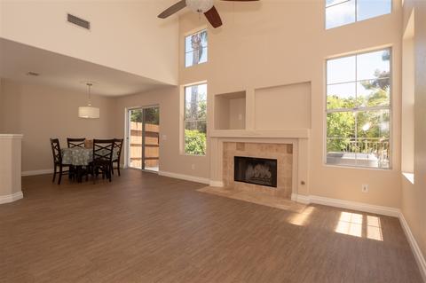 4675 Los Alamos #D, Oceanside, CA 92057 photo 4