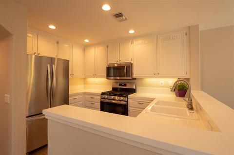 4675 Los Alamos #D, Oceanside, CA 92057 photo 5