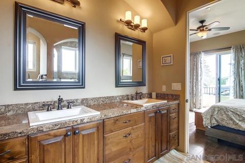574 C Ave, Coronado, CA 92118 photo 15
