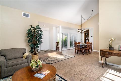 801 Hitching Post Rd, Vista, CA 92081 photo 8