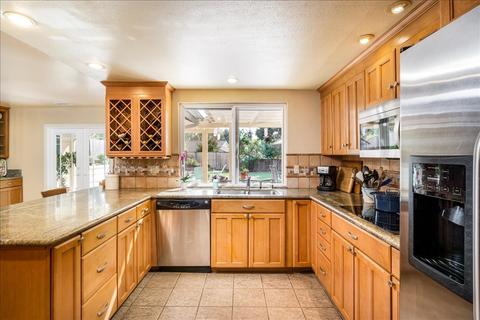 801 Hitching Post Rd, Vista, CA 92081 photo 5