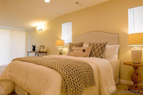 815 E Bobier Dr, Vista, CA 92084 photo 23