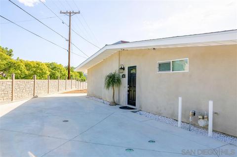 815 E Bobier Dr, Vista, CA 92084 photo 2