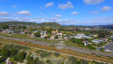 1675 Curry Comb Dr, San Marcos, CA 92069 photo 8