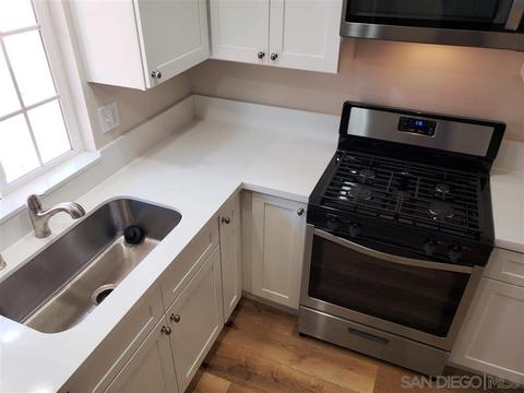 3144 Morningside Dr, Oceanside, CA 92056 photo 4