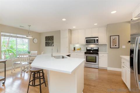 844 Hampton Ct, Vista, CA 92081 photo 7