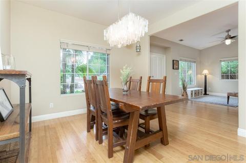 844 Hampton Ct, Vista, CA 92081 photo 10