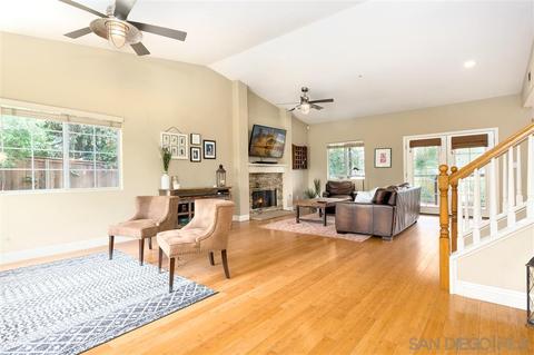 844 Hampton Ct, Vista, CA 92081 photo 5