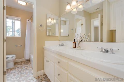 844 Hampton Ct, Vista, CA 92081 photo 18