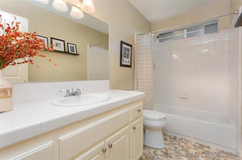 844 Hampton Ct, Vista, CA 92081 photo 13