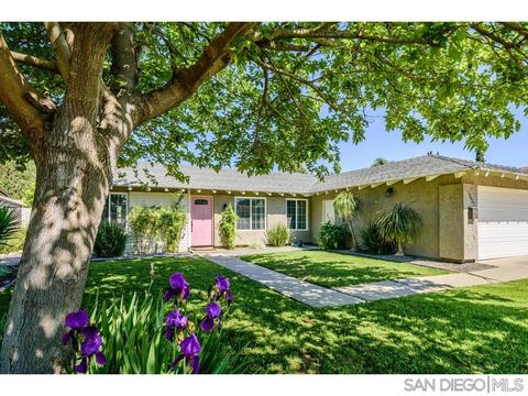 13021 Gate Dr, Poway, CA 92064 photo 1
