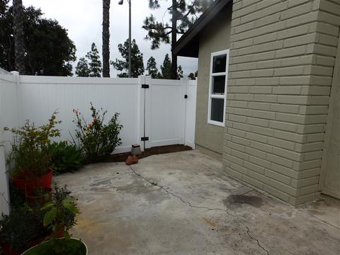 10095 Nuerto Ln, Spring Valley, CA 91977 photo 18