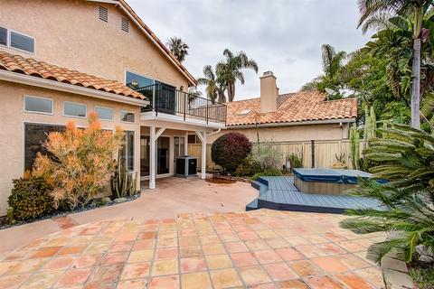 1676 Olympus Loop Dr, Vista, CA 92081 photo 22