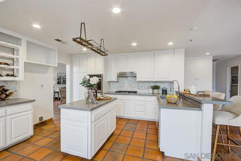 1676 Olympus Loop Dr, Vista, CA 92081 photo 9