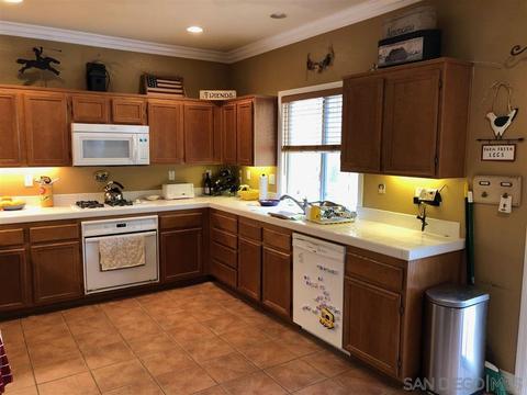 5470 Parrolette Ct, Oceanside, CA 92057 photo 6