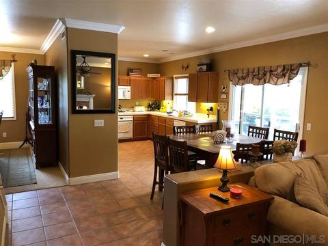 5470 Parrolette Ct, Oceanside, CA 92057 photo 11