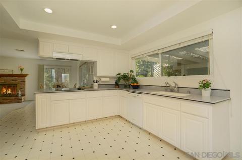 4734 Nolan Pl, El Cajon, CA 92020 photo 4