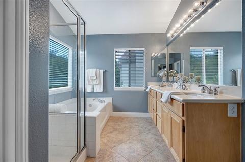 6695 Corte Eduardo, Carlsbad, CA 92009 photo 17
