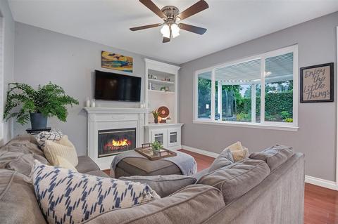 6695 Corte Eduardo, Carlsbad, CA 92009 photo 11