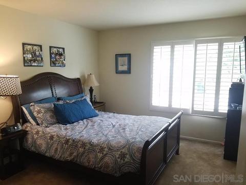 4042 Arcadia Way, Oceanside, CA 92056 photo 2