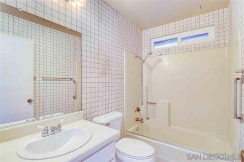 4886 Gardenia St, Oceanside, CA 92057 photo 18