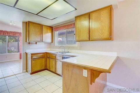 4886 Gardenia St, Oceanside, CA 92057 photo 6