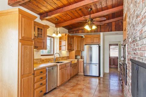 411 S Yucca Rd, Fallbrook, CA 92028 photo 5