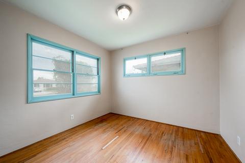 114 E St, Chula Vista, CA 91910 photo 5