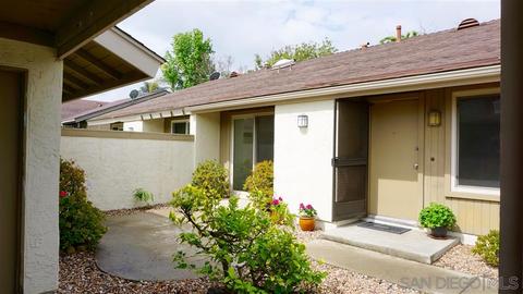 2141 Ridgeview Pl, Escondido, CA 92026 photo 2