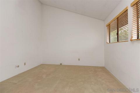 8036 Caminito Gianna, La Jolla, CA 92037 photo 16