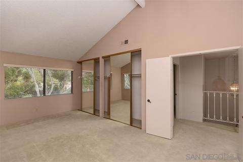 8036 Caminito Gianna, La Jolla, CA 92037 photo 13