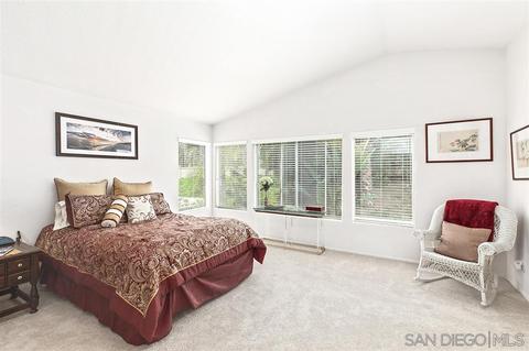 7079 Zubaron Ln, Carlsbad, CA 92009 photo 22