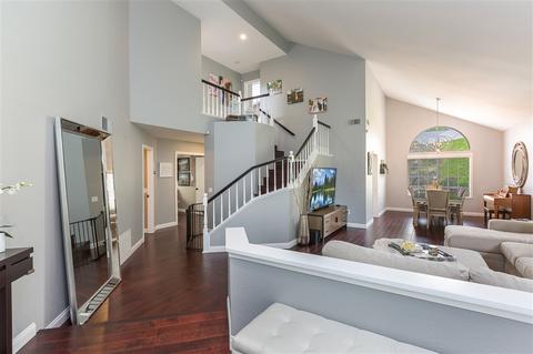 1963 Vineyard Ave, Vista, CA 92081 photo 2