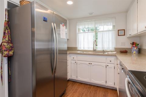 6845 Batiquitos Dr, Carlsbad, CA 92011 photo 3