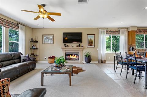 1446 Burris Dr, El Cajon, CA 92019 photo 4