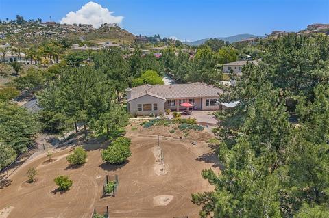1446 Burris Dr, El Cajon, CA 92019 photo 25