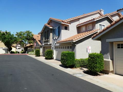 415 Whispering Willow Dr #B, Santee, CA 92071 photo 1