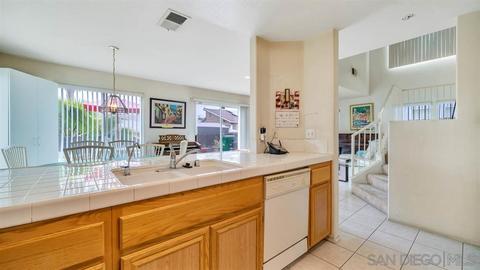 679 Benton Pl, El Cajon, CA 92020 photo 5