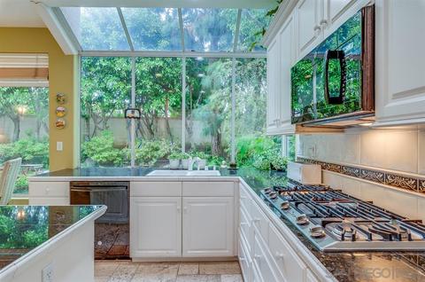 7010 Via Coello, Carlsbad, CA 92009 photo 10